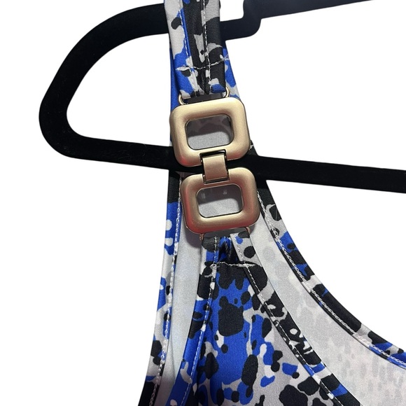 Stylish Boutique Brand Blue and Black Cold Shoulder Women's Top. NWOT - Picture 3 of 5